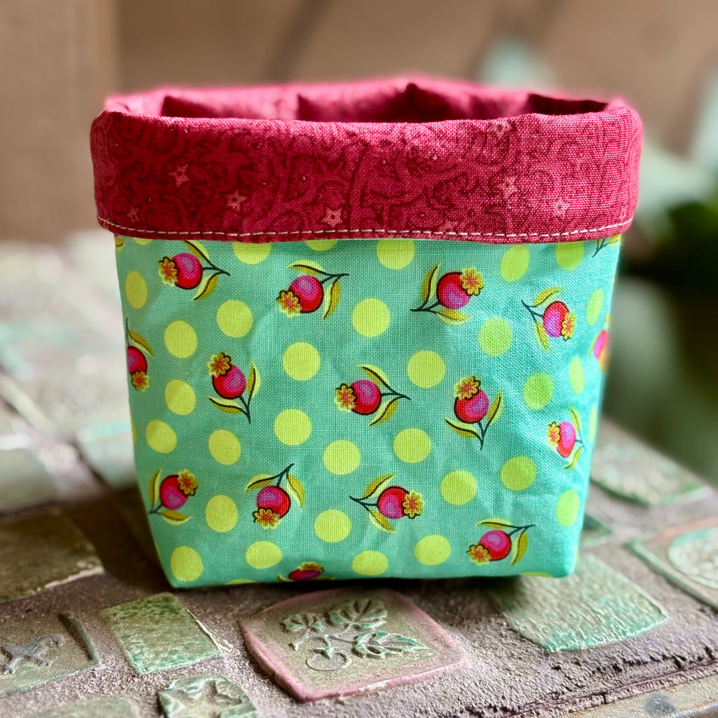 Thread catcher