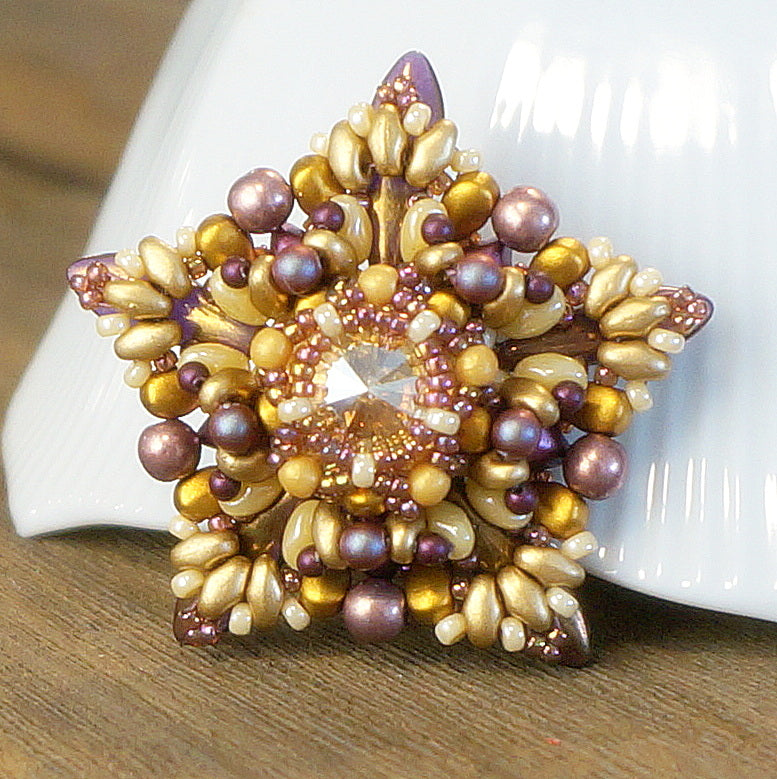 Deck the Halls Ornament Kit & Pattern